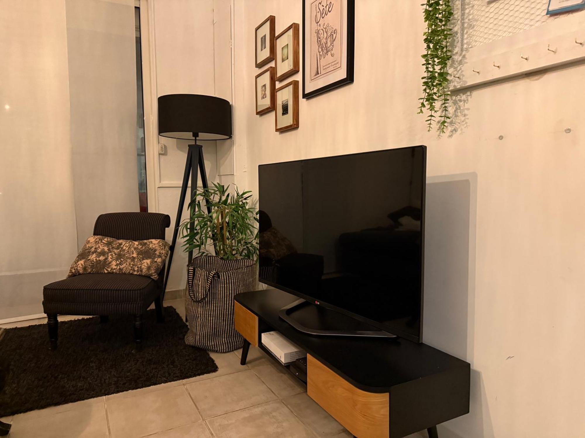 Le J&J Appartement Spacieux Climatise En Centre Ville Sète Exteriör bild